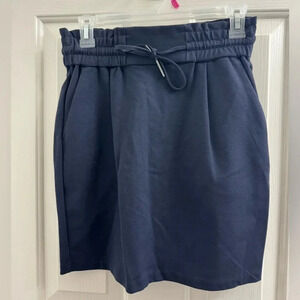 Vero Moda short ruffle skirt with pockets